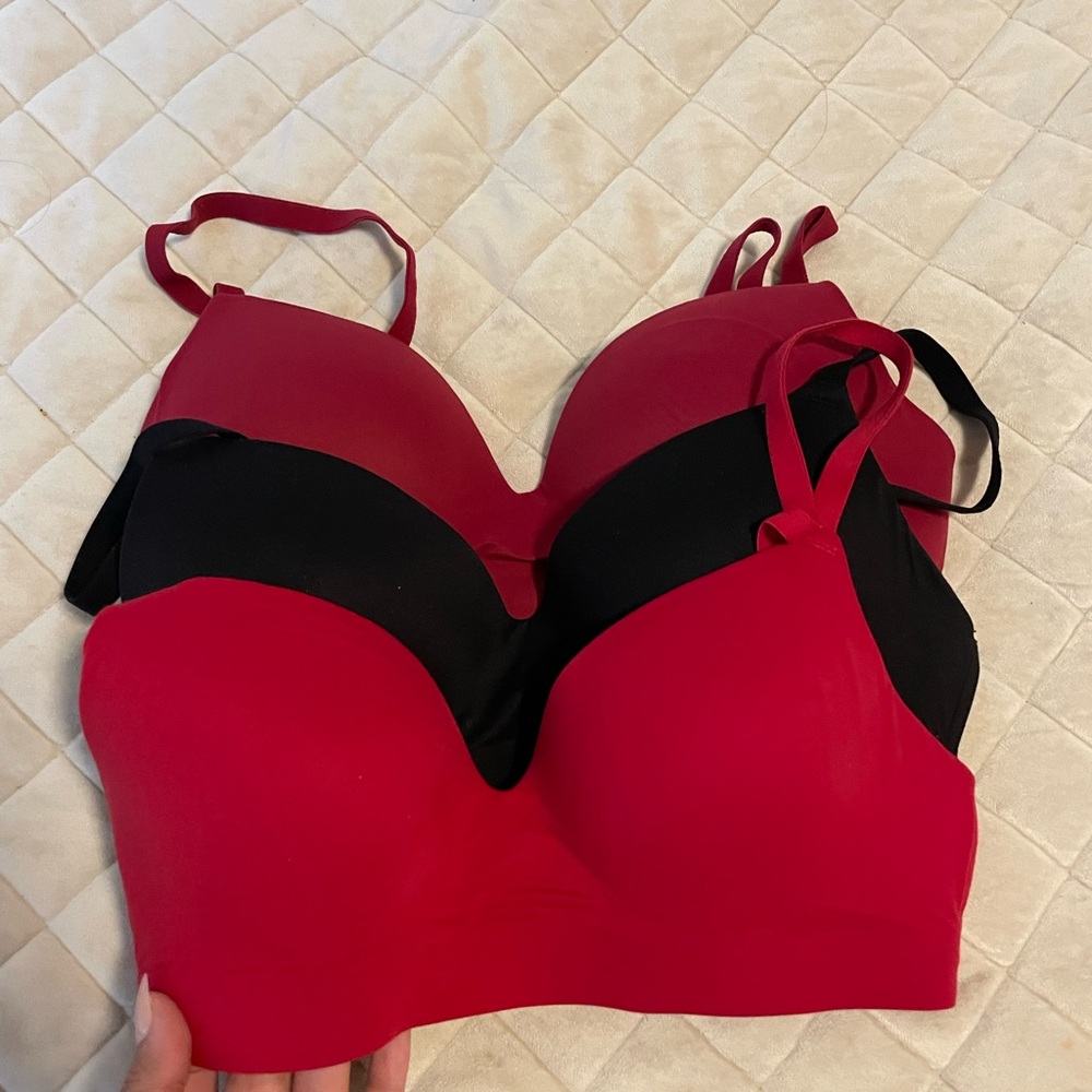 Soma Enbliss Wireless Red and Black Bra bundle